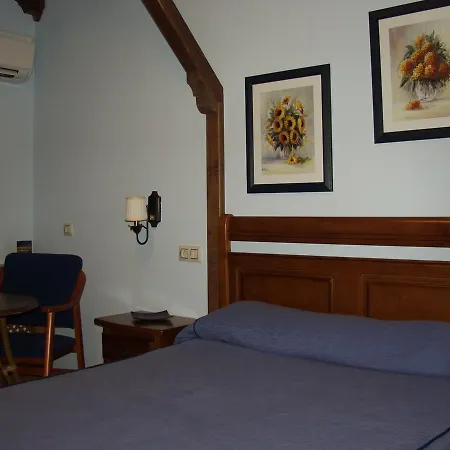 מלון Rural Castuo H Cc 656 פינופראנקוואדו