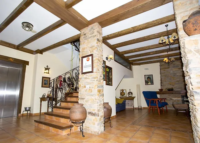 Rural Castuo H Cc 656 Otel Pinofranqueado